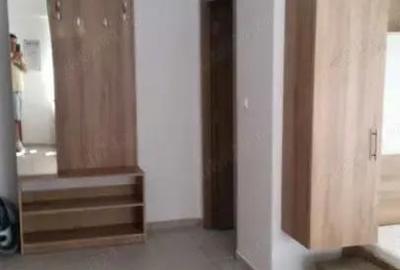 Garsonieră semidecomandată, mobilată în Nicolina