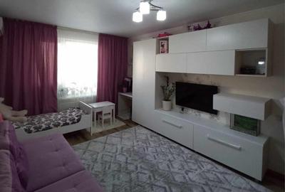 Inchiriez Apartament 1 camera Intre Lacuri - 1