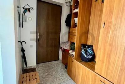 Apartament cu 3 camere decomandat în Dacia - 2