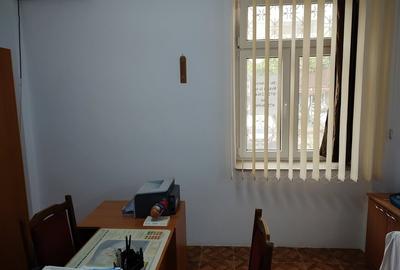 Spațiu comercial, de 15 mp, în Central - 2