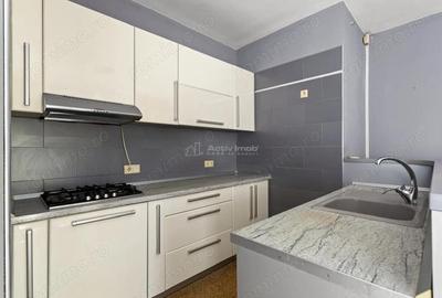 Casă cu 5 camere cu Teren 223 Mp în Central - 1