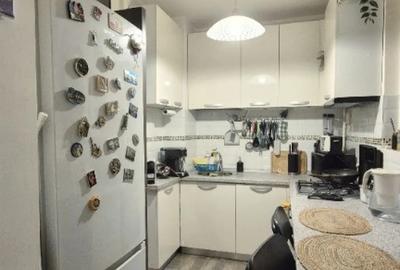 Apartament cu 3 camere semidecomandat în Berceni - 13