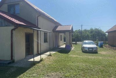 Casă cu 3 camere cu Teren 89 Mp în Central - 7