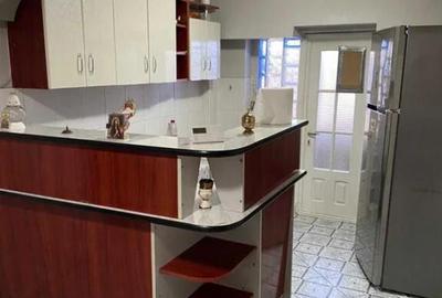 Apartament Cu 3 Camere Decomandate Zona Obcini - 1