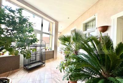 Spațiu comercial, de 210 mp, în Central - 2