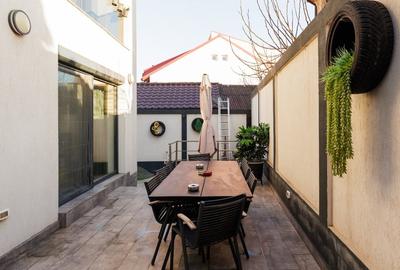 Vila S+P+1 zona Trocadero - 15