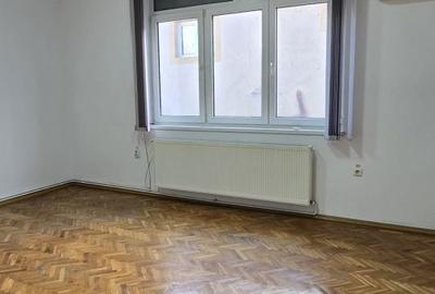Casă cu 2 camere cu Teren 110 Mp în Nicolae Bălcescu - 4