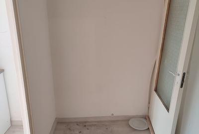 Garsonieră semidecomandată în Basarab - 1