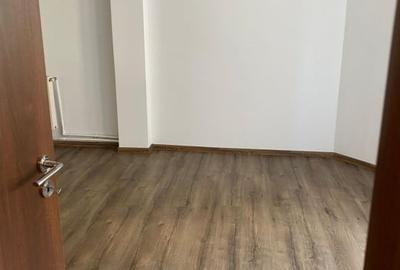 Vanzare Apartament 4 camere+posibilitate spatiu comercial la demisol - Bragadiru Vanzare Apartament 4 camere+posibilitate spatiu comercial la demisol - Bragadiru - 3