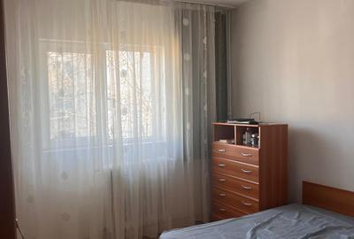 Apartament cu 3 camere decomandat în Metalurgie - 12