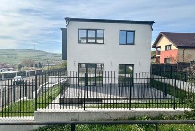 Casă individuală cu 3 camere cu Teren 250 Mp în Central - 31