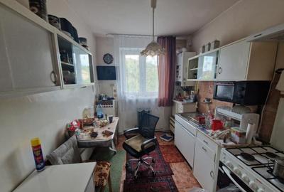 Apartament 3 camere zona lini?tita, aproape de Faculta - 9