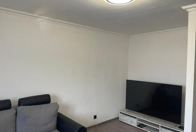 Apartament cu 2 camere decomandat în Eroii Revoluției