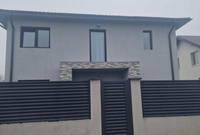 Casă cu 4 camere cu Teren 252 Mp în Berceni - 1