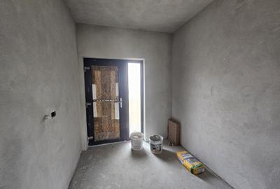 Duplex cu 4 camere cu Canalizare în Moșnița Nouă - 2