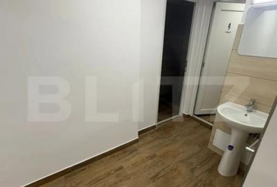 Spațiu comercial, de 59 mp, în Central - 13