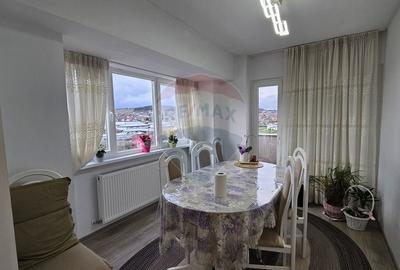 Apartament cu 3 camere decomandat, mobilat în Burdujeni - 32