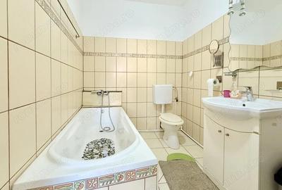 Casa practica, cu curte ?i parcare, in zona centrala - Parcul Carol - 15