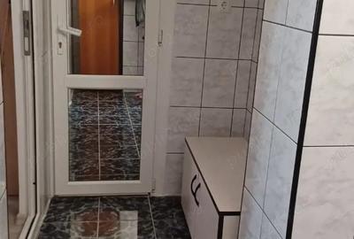 Garsoniera mobilata si utilata zona Astra - 5