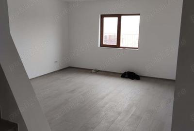 Casă cu 5 camere în Dumbrăvița - 3