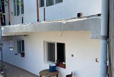 Casă cu 6 camere cu Teren 454 Mp în Central - 14