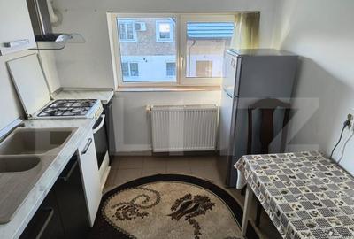 Spa?iu comercial multifunc?ional cu etaj, 104 mp, zona Bur - 6