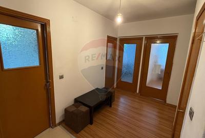 Apartament cu 4 camere decomandat în Central - 5