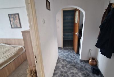 Apartament cu 3 camere decomandat în Drumul Taberei - 7