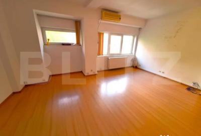 Spațiu comercial, de 92 mp, în P-ța Rosetti - 6