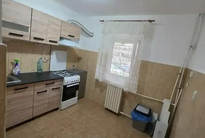 Vand sau Inchriez Apartament Cu 2 Camere Decomandat ZONA Ultra Centrala PARTER - 3