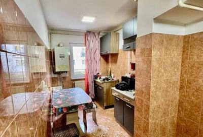 URGENT-Apartament 3 camere,etaj 1, mobilat - 6
