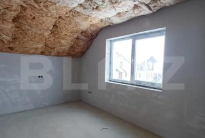 Casă cu 4 camere cu Teren 692 Mp în Central - 11