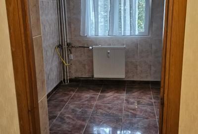 Brancoveanu, Izvoul Rece, pe strada Izvorul Muresului, decomandat, reabilitat - 3