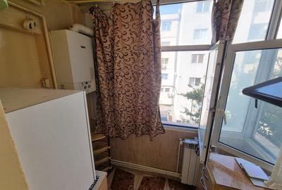 Complex Dacia-apartament 2 camere decomandat cu gaze - 13
