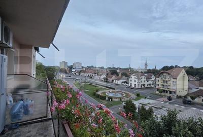 Apartament de vanzare, cu 3 camere, 66 mp, zona Burdea - 8