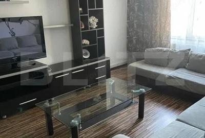 Apartament cu 4 camere decomandat în Independenței - 2