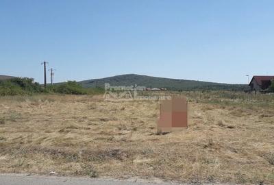 Teren  intavilan 812 mp in Rontau, la 30 mp de drum asfaltat - 3