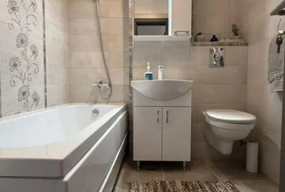 Apartament cu 3 camere decomandat în Sud - 1