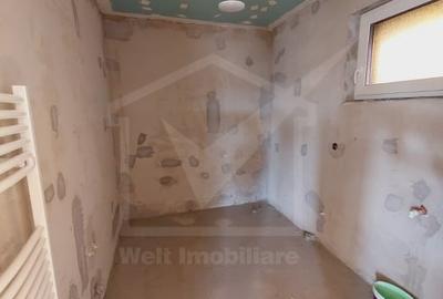 Duplex cu 4 camere cu Canalizare în Stolna - 9