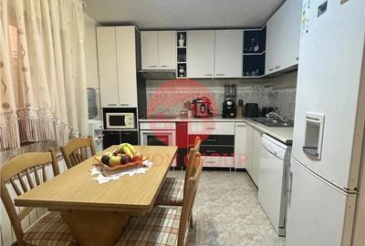 Casă cu 15 camere cu Canalizare în Nord