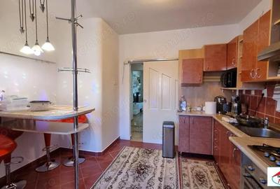 Apartament cu 3 camere decomandat în Central - 4