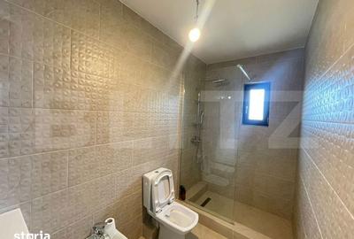 Casă cu 3 camere cu Teren 300 Mp în Central - 1