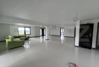 Casă cu Teren 2600 Mp în Râciu - 9
