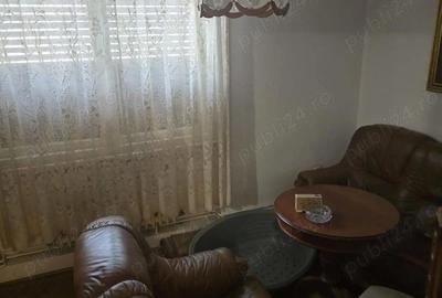 Apartament cu 3 camere decomandat în Central - 3