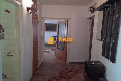 CALEA MOSILOR, FAINARI, 3 CAMERE ETAJ 4/8 MOBILAT UTILAT CLASIC BLOC 1982 - 14
