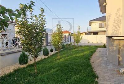 Casă individuală cu 6 camere cu Teren 700 Mp în Săcălaz - 2