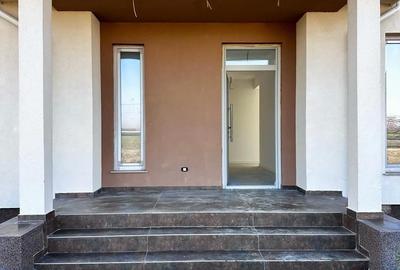 Casă cu Teren 514 Mp în Gulia - 3