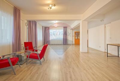 Birou, de 400 mp, în Central - 3