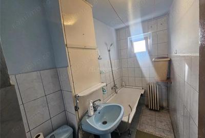 Apartament cu 2 camere nedecomandat în Micro III - 2
