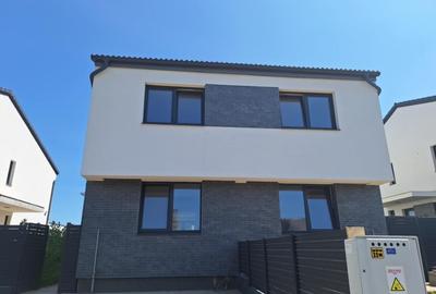 Duplex cu 3 camere în Rulmentul